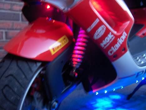 Peugeot Speedfight 2 wrc 307 ac - dioder ved forhjul. billede 3