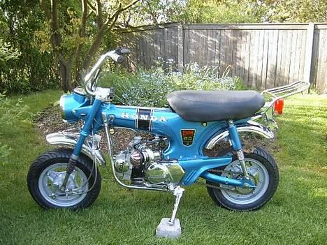 Honda  DAX ST 50  138 ccm  - HONDA DAX  138 CCM   3  Speed billede 1