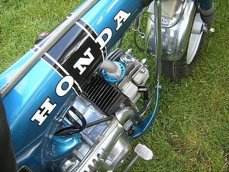 Honda  DAX ST 50  138 ccm  billede 14