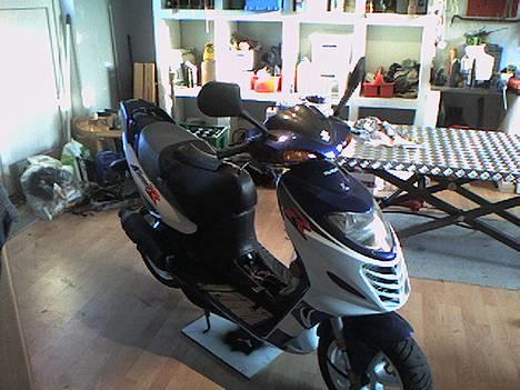 Suzuki Katana R LC billede 4