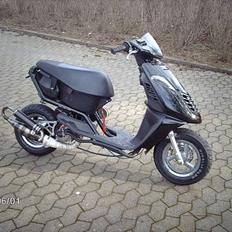 Aprilia Sonic LC 