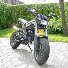 Suzuki Street Magic - Solgt