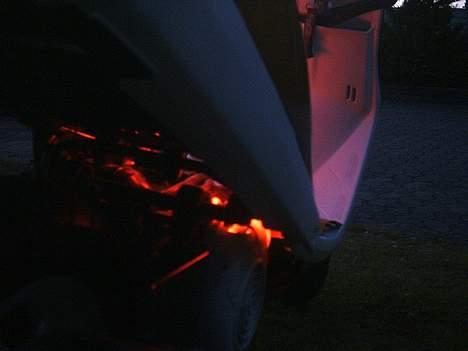 Yamaha Guldklumb *SOLGT* - Dens neon fra røvvinklen af billede 12