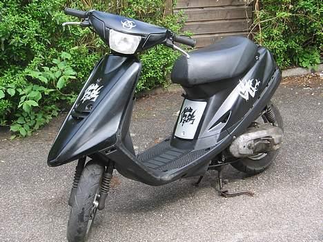 Yamaha jog SOLGT billede 2