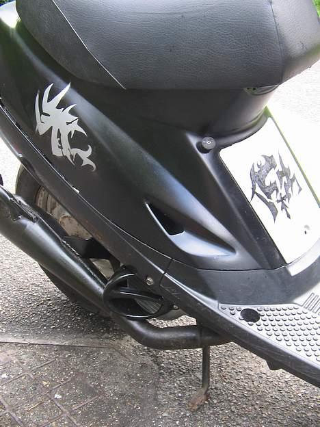 Yamaha jog SOLGT billede 6