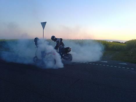 Yamaha Bws Ng SOLGT! - burnout :D billede 2
