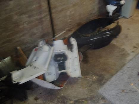 Aprilia Evo rally solgt 6000,- - ja der lidt skjolde på sådan en rally  billede 13