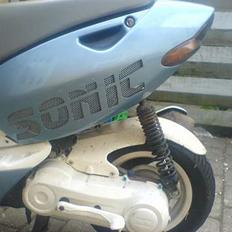 Aprilia Sonic "SOLGT"