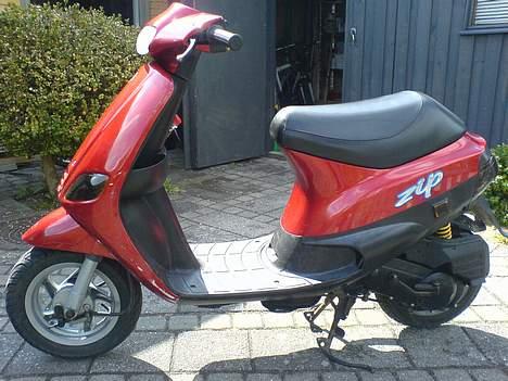 Piaggio Zip SOLGT billede 1