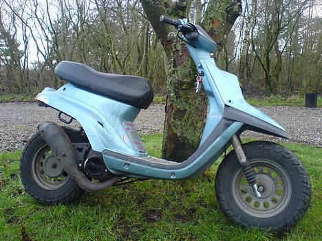 Yamaha bws / booster solgt - min nylavet øjnskygge... billede 1