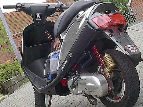 Yamaha jog (solgt) billede 2