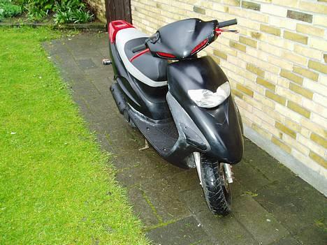 Honda Sfx - Den har voldlige ridser på den ene side : / billede 1