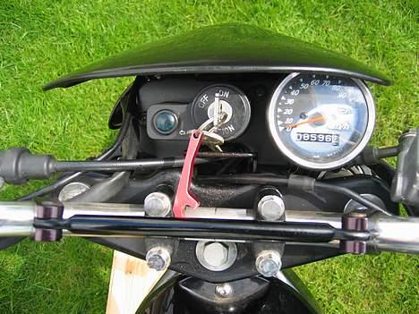 Suzuki Street Magic *SOLGT* billede 4