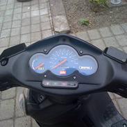 Aprilia sonic 