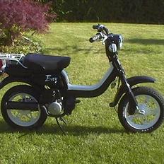 Suzuki FZ50