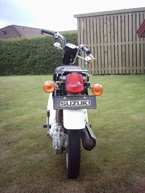 Suzuki FZ50 (SOLGT) billede 4