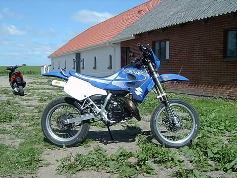 Suzuki SMX vil  bytte med RS50 billede 1
