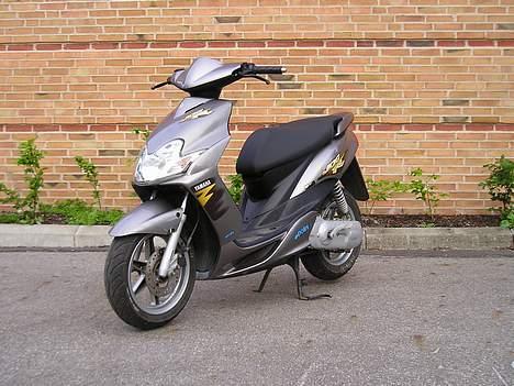 Yamaha jog R billede 3