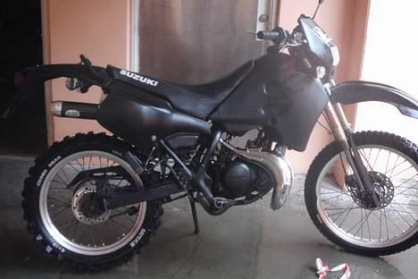 Suzuki RMX 2000 - SOLGT - Nyeste billede, efter renovering pga ulykke i vinter, ´05 billede 2