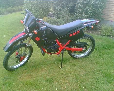Suzuki RMX  //SOLGT ! billede 1