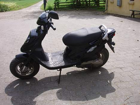 PGO hot 50 søsteres SOLGT - min søsters scooter billede 1