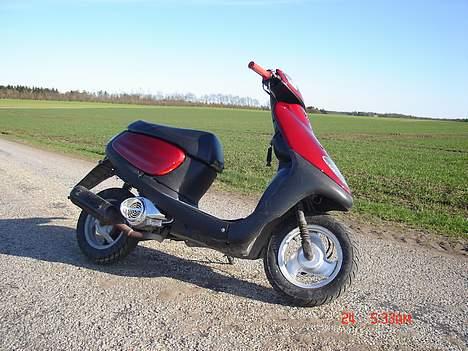 Yamaha Jog Space 'SOLGT' - Før udst. blev malet . billede 9