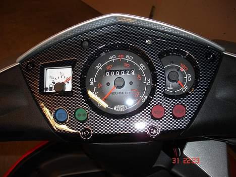 Peugeot JetForce [SOLGT] - Carbon billede 6