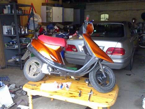 Yamaha jog solgt billede 4