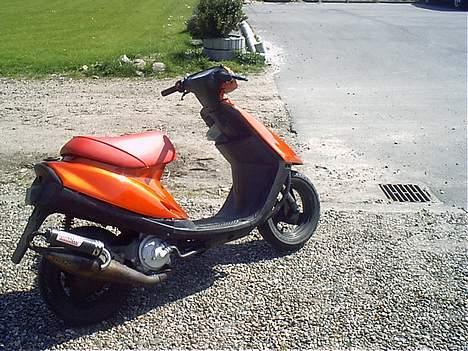 Yamaha jog solgt billede 9