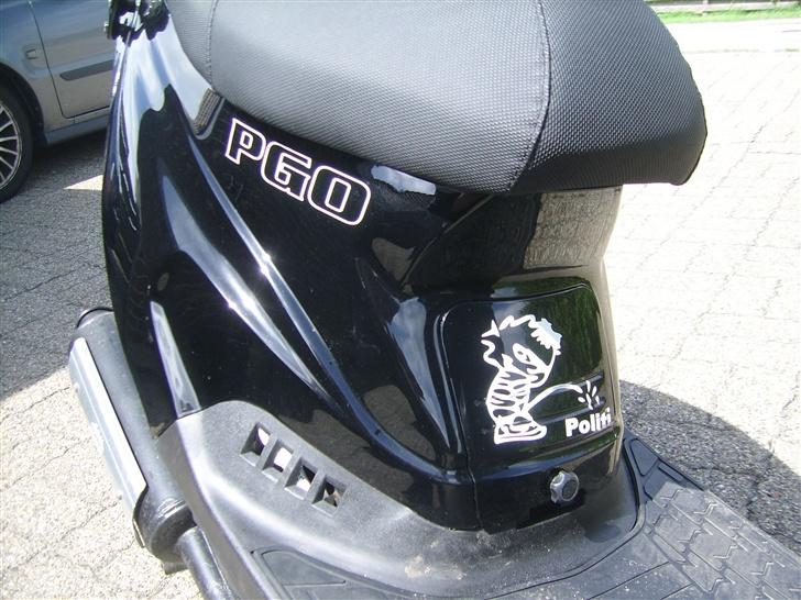 PGO hot 50  - pgo stickers og sten pisser på politi.. billede 6