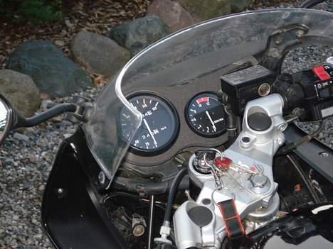 Yamaha TZR 50 - Det så nice med Speedometer og omdrejningstæller hver for sig... Og så på en knallert.. Lavet perfect som var det en *BIKE*!! billede 8