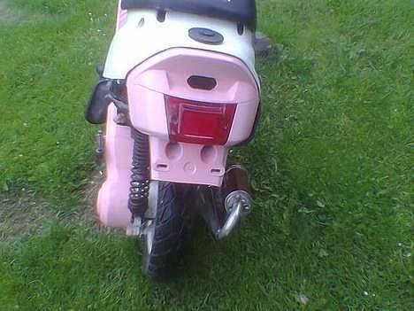 Yamaha jog fs total skadet - billder lånt af www.scootergalleri.dk/html/gal_visbil.asp?ID=86845 billede 9