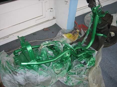 Yamaha Jog - Sådan ser den ud nu/den skal ha klarlak om en uge billede 2