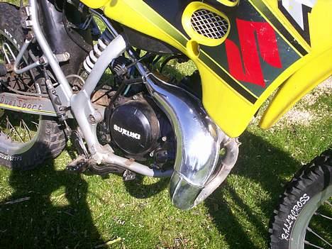 Suzuki Rmx  (SOLGT) billede 4