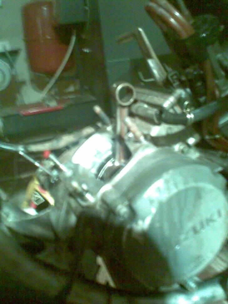 Suzuki RM 125 Solgt - stempel skift billede 14