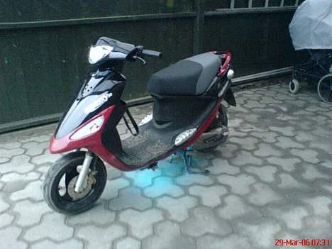 PGO Galaxy50 med knæk - Jaa den er bar Pæn billede 2