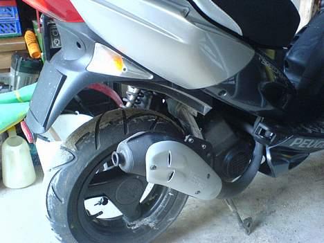 Peugeot Speedfight 2 (SOLGT) - Den nye udstødning - Techno Merlin billede 6