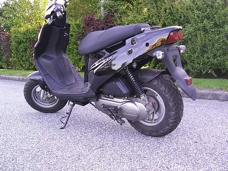 PGO Hot 50 (SOLGT) - Fra siden. billede 20