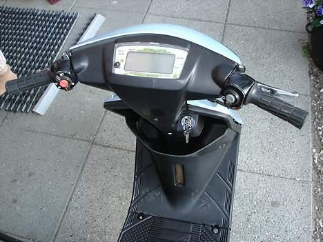 Yamaha JOG Playboy Edition billede 7