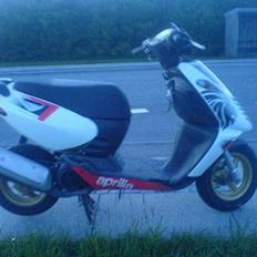 Aprilia sonic solgt