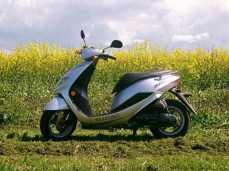 Suzuki Estilete billede 1