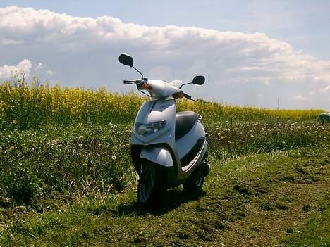 Suzuki Estilete billede 2