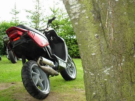Yamaha Bws Spy[BYTTET - Gammel træ der lige er med på det her billede :) Sys det et godt billede :P  billede 6