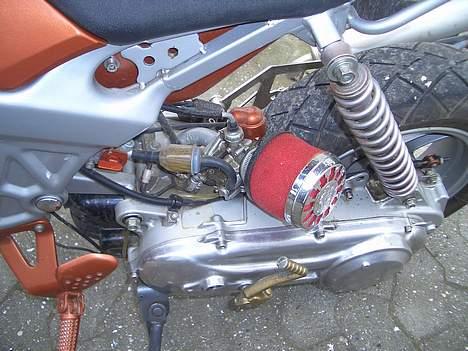 Suzuki Street Magic (Byttet) - Malossi E13 - "Det holder" billede 15