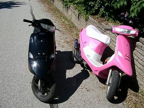 PGO Comet (Pinky).-Projekt-. - Mig og min homies legetøj billede 13