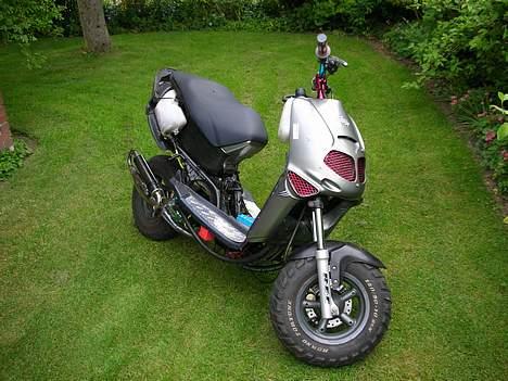 Aprilia Rally MANSTON 2 billede 1