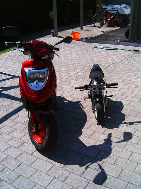 MiniBike Pocketbike.... solgt - for lige at vise hvor lille den egentlig er billede 10