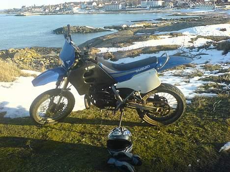 Suzuki Smx (SOLGT) - Min smx, foran min by :) billede 2