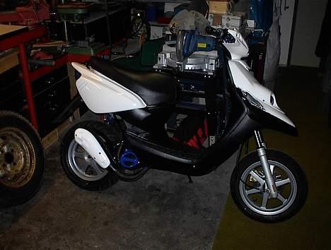 Suzuki .   scooter jeg har haft. - solg for 7500kr billede 9