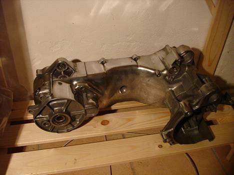 Yamaha # Neos " Nerox LC DD " # - poleret bloken op (Aerox blok) d 5/10-06 billede 2